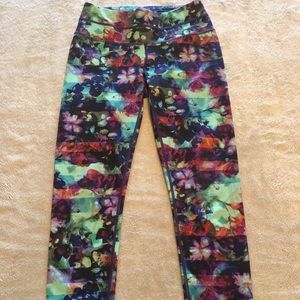 Athleta Cropped Leggings